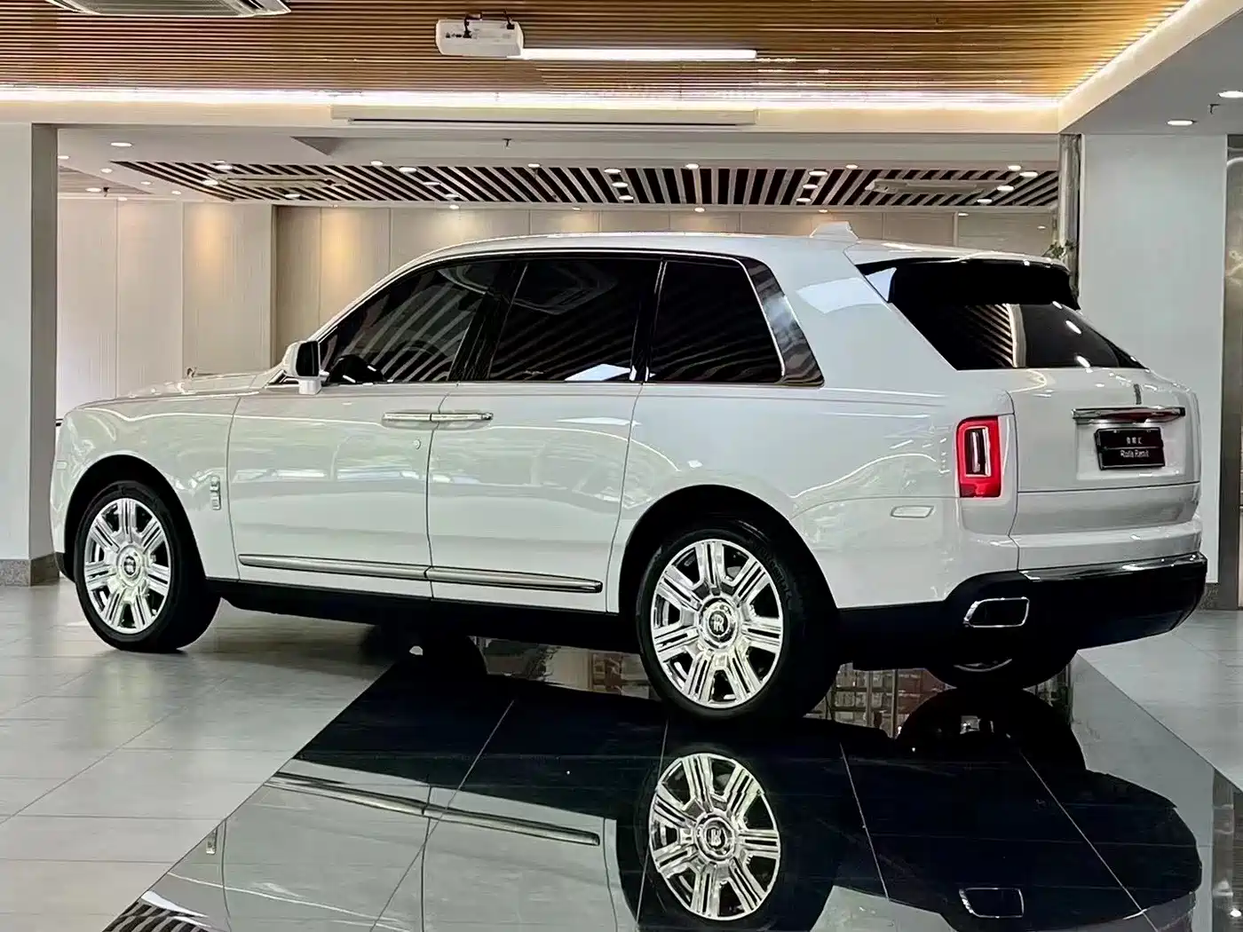 ROLLS-ROYCE CULLINAN