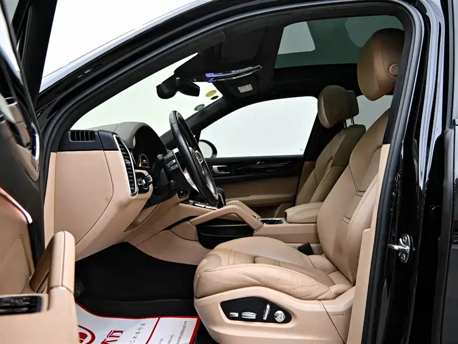 Porsche Cayenne 2018 Cayenne 3.0T фото 9