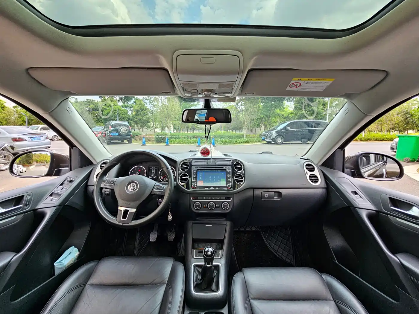 Volkswagen Tiguan 2015 1.8TSI Manual 2WD Limited Edition фото 16