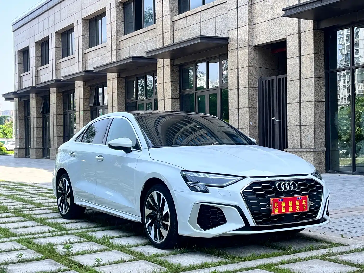 Audi A3 2023 Facelift A3L Limousine 35 TFSI Fashion Sport фото 3