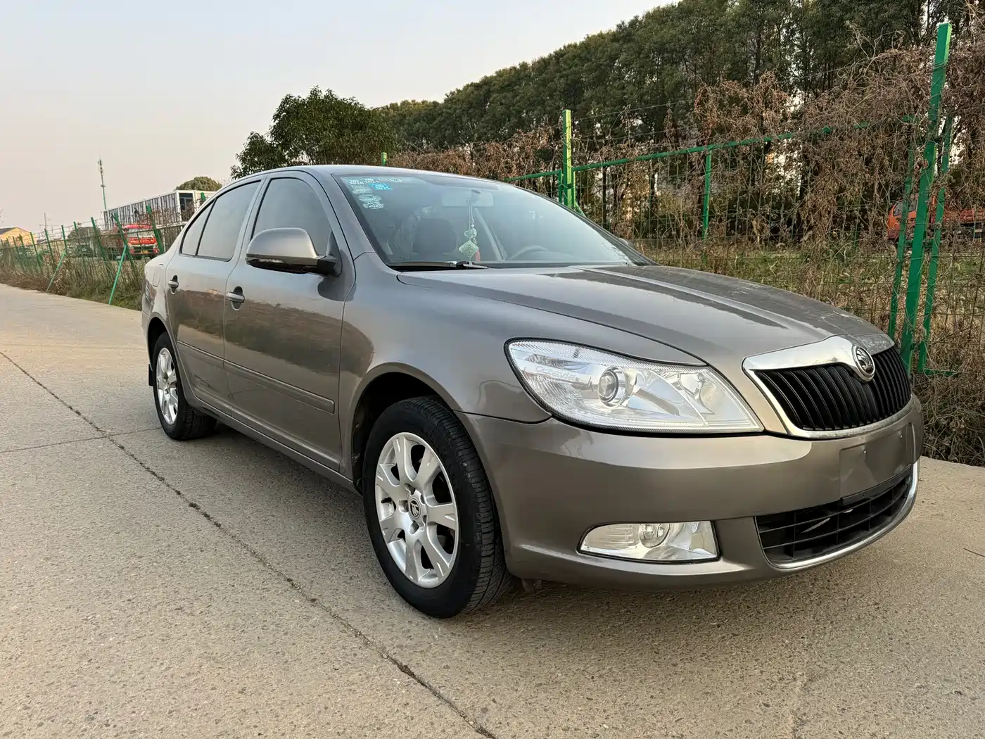 Škoda Octavia 2014 1.6L Auto Yijie Edition фото 3