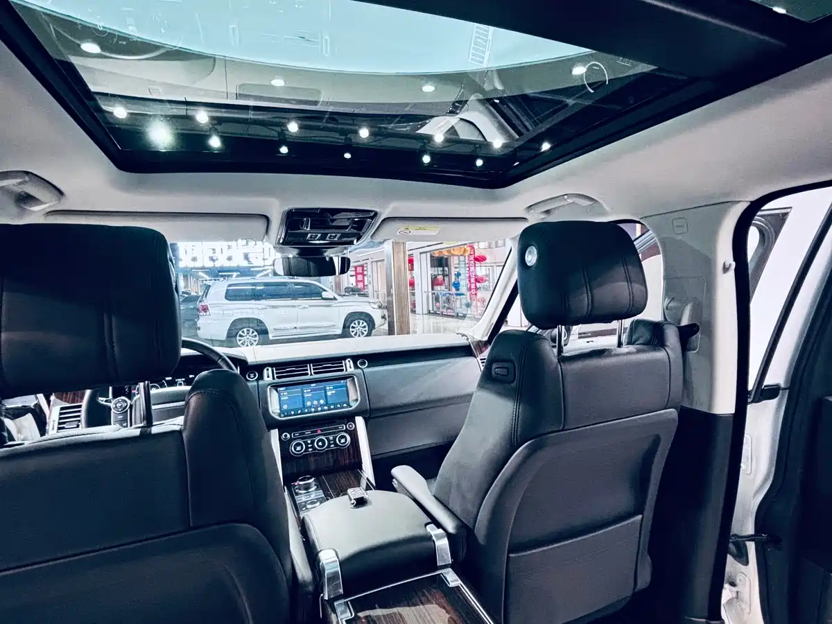 Land Rover Range Rover 2017 3.0 SC V6 Vogue LWB (Long Wheelbase) фото 13