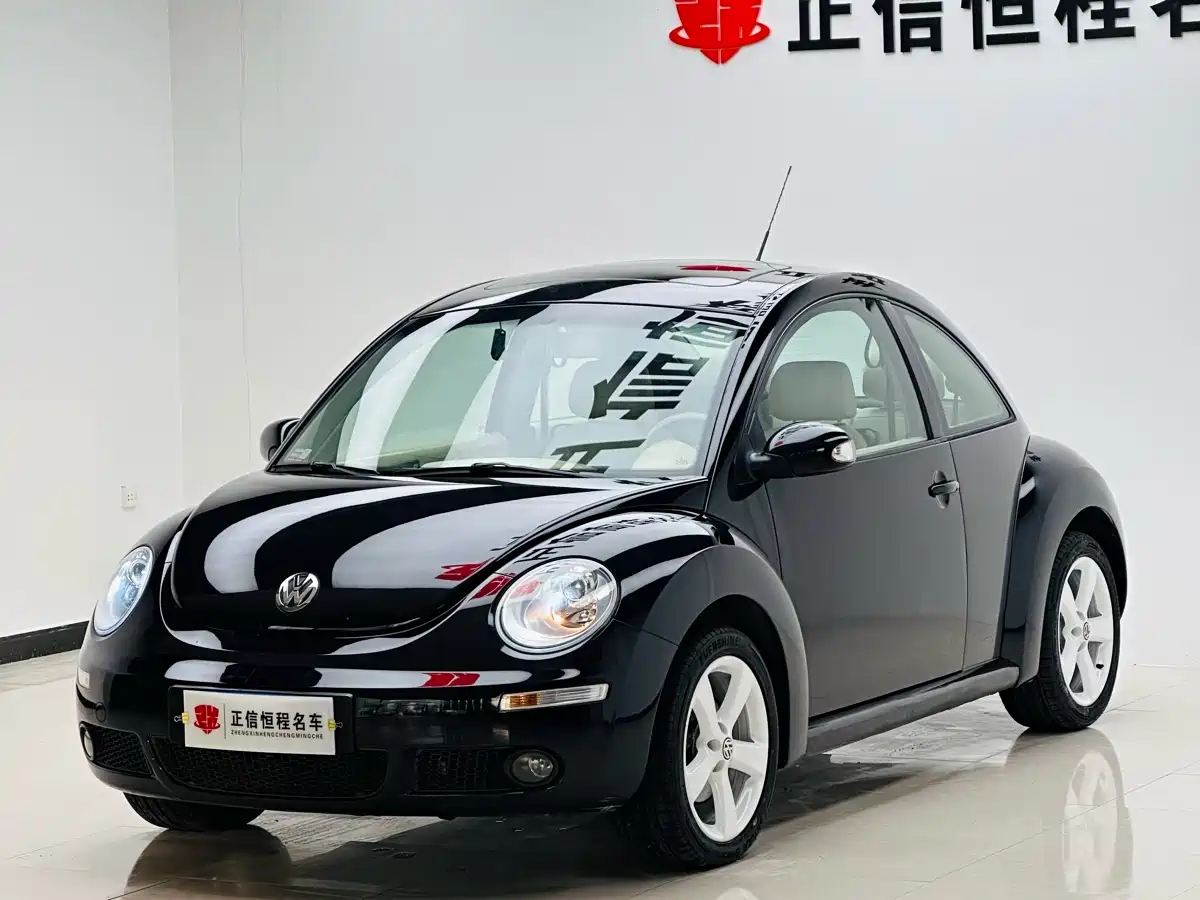Volkswagen Beetle 2008 1.8T AT Luxury фото 3