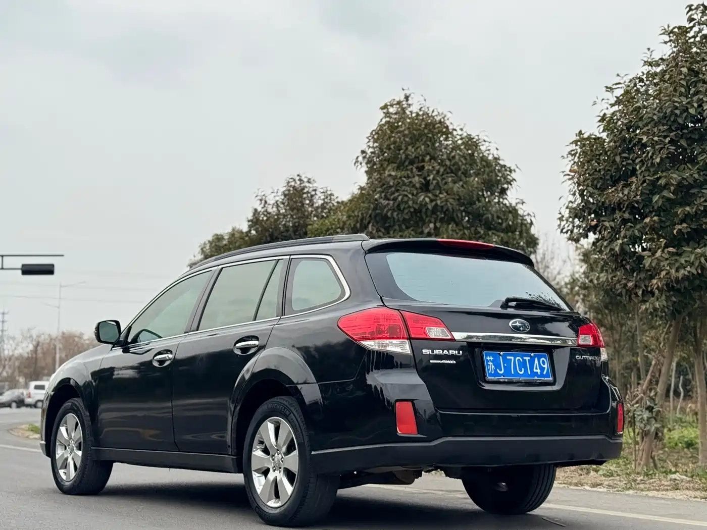 Subaru Outback 2011 2.5i Luxury Edition фото 6