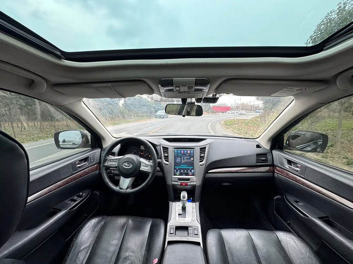 Subaru Outback 2011 2.5i Luxury Edition фото 12