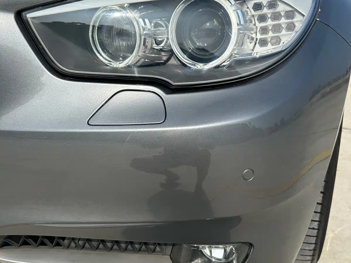 BMW 5 Series GT 2011 535i Elegance фото 10