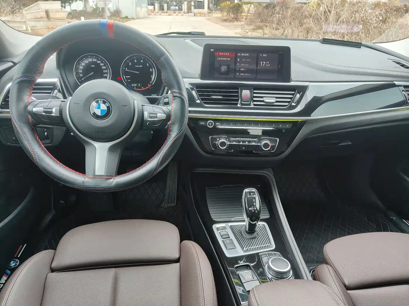 BMW 1 Series 2021 120i M Sport Shadow Edition фото 7