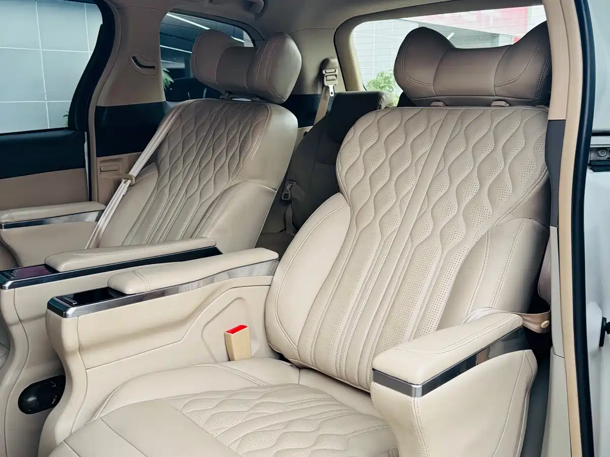 Toyota Previa 2012 2.4L 7-Seater Standard Edition фото 12
