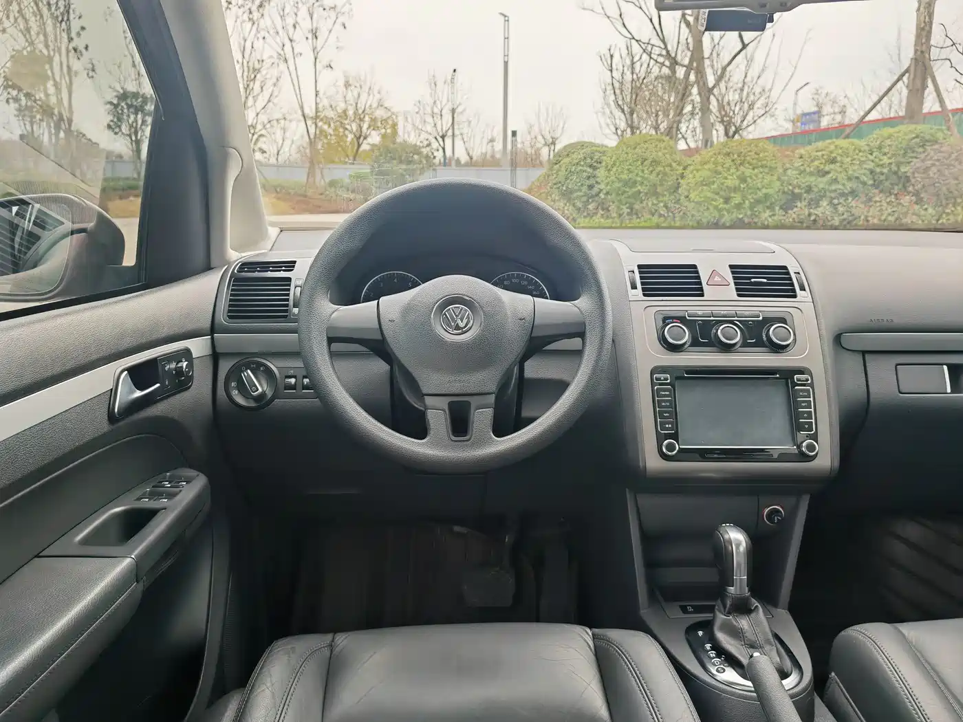 Volkswagen Touran 2014 2013 1.4T DSG Comfort 5-seater