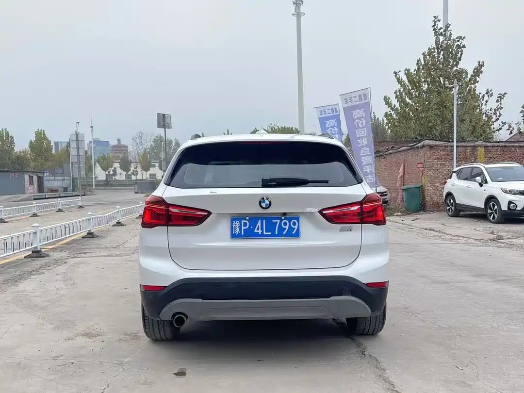 BMW X1 2018 sDrive18Li Fashion Model фото 5