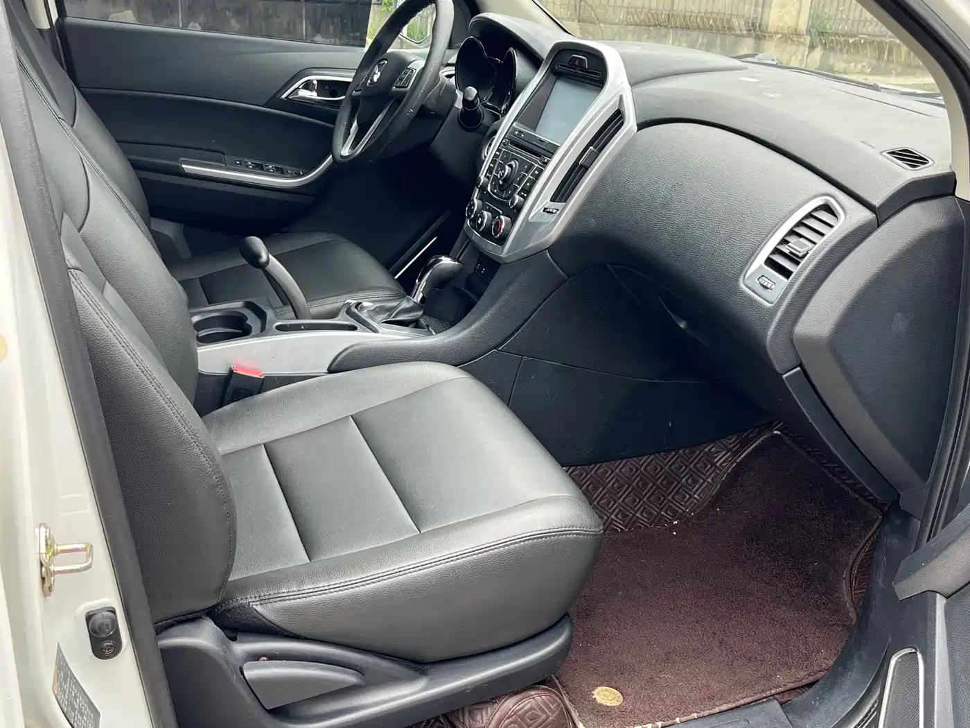 Jiangling Yusheng S350 2014 2013 2.4T Automatic 2WD Diesel Premium Luxury 5-seater