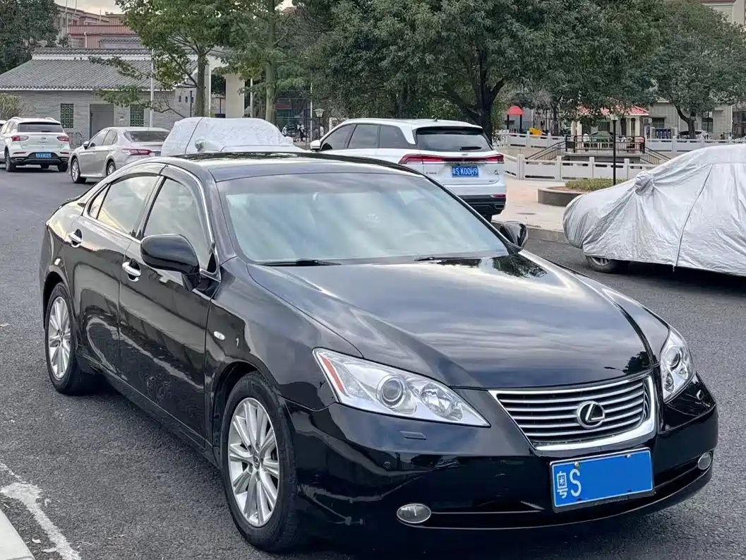 Lexus ES 2010 350 Luxury Edition фото 4