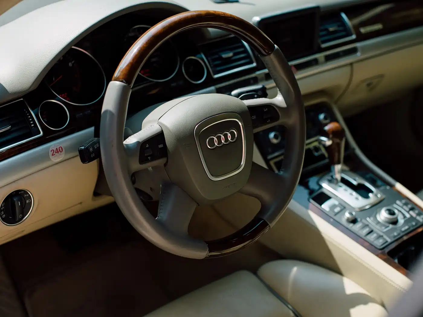 Audi A8 2006 A8L 6.0 W12 quattro Flagship фото 9