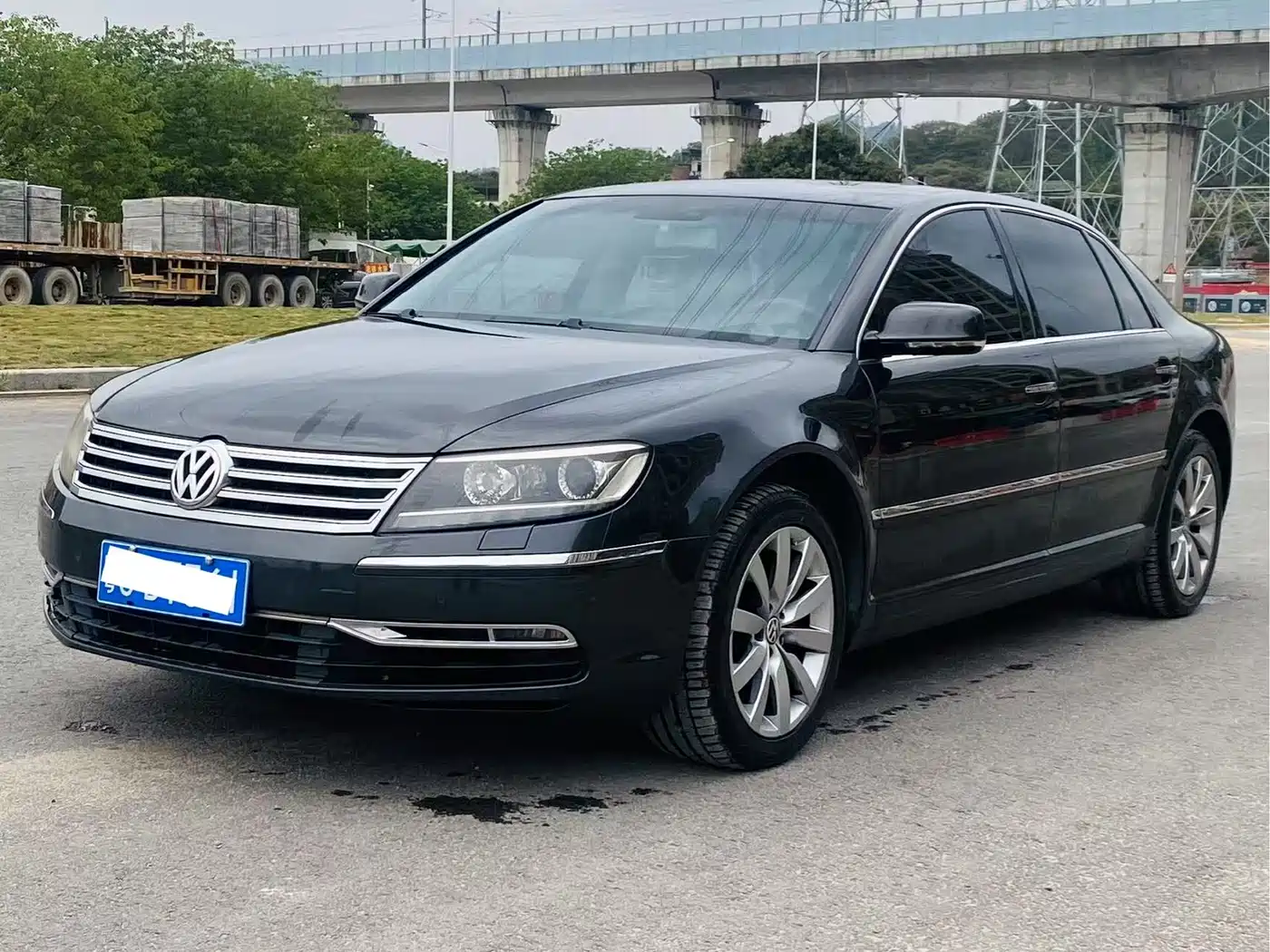 Volkswagen Phaeton 2011 3.6L V6 5-seat Extended Business Edition