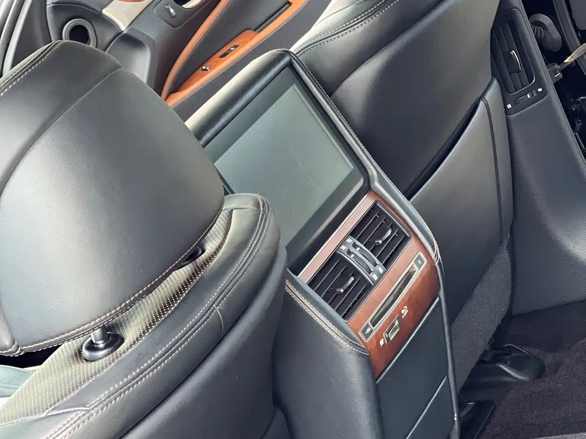 Lexus LS 2013 460L Luxury Edition фото 28