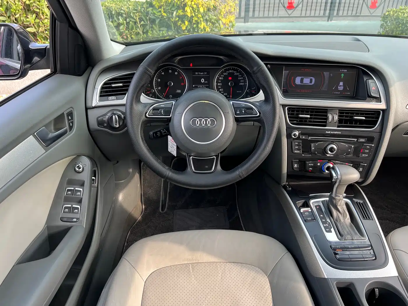 Audi A4L 2013 35 TFSI Automatic Standard фото 11