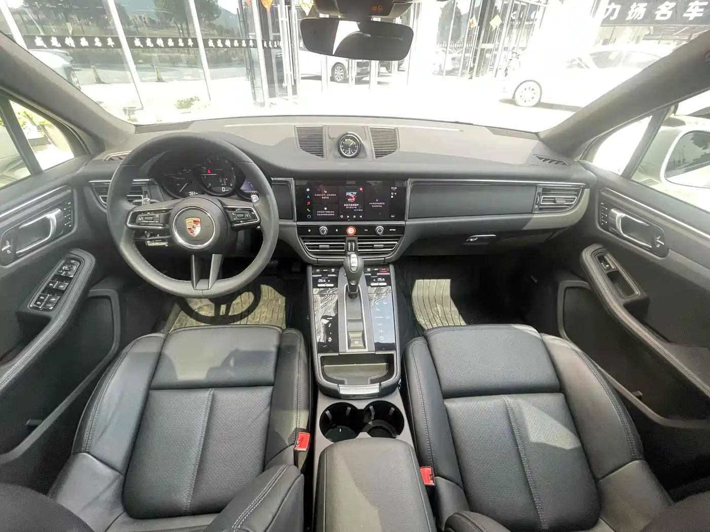 Porsche Macan 2024 Macan 2.0T фото 12