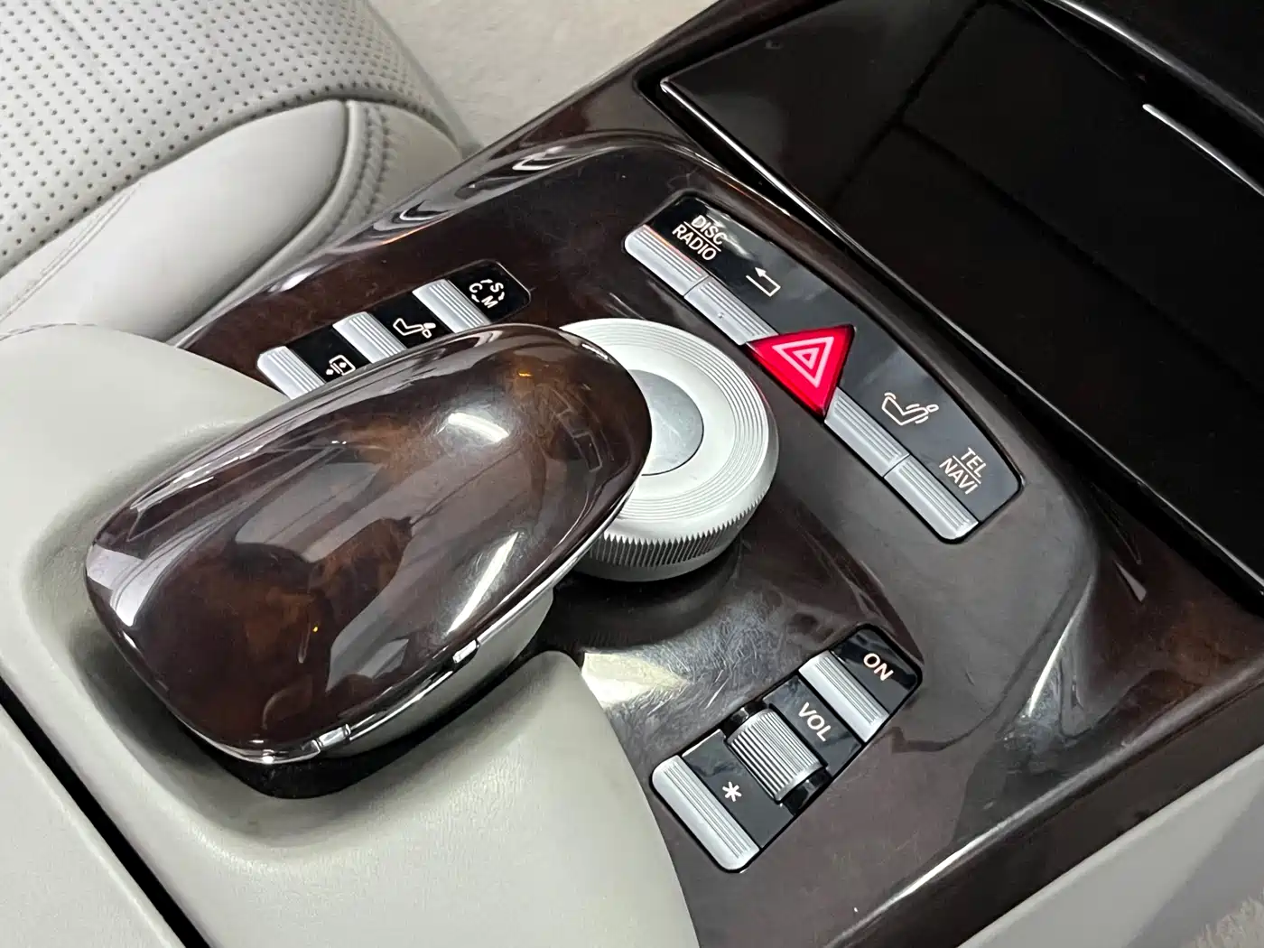 Mercedes-Benz S-Class AMG 2010 AMG S 65 фото 14