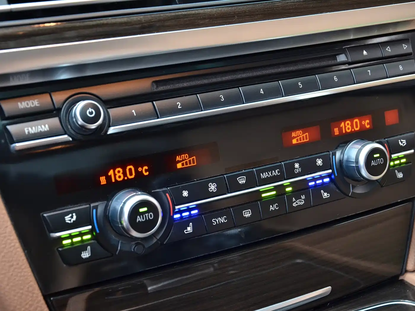 BMW 7 Series 2013 Model 730Li Luxury фото 25