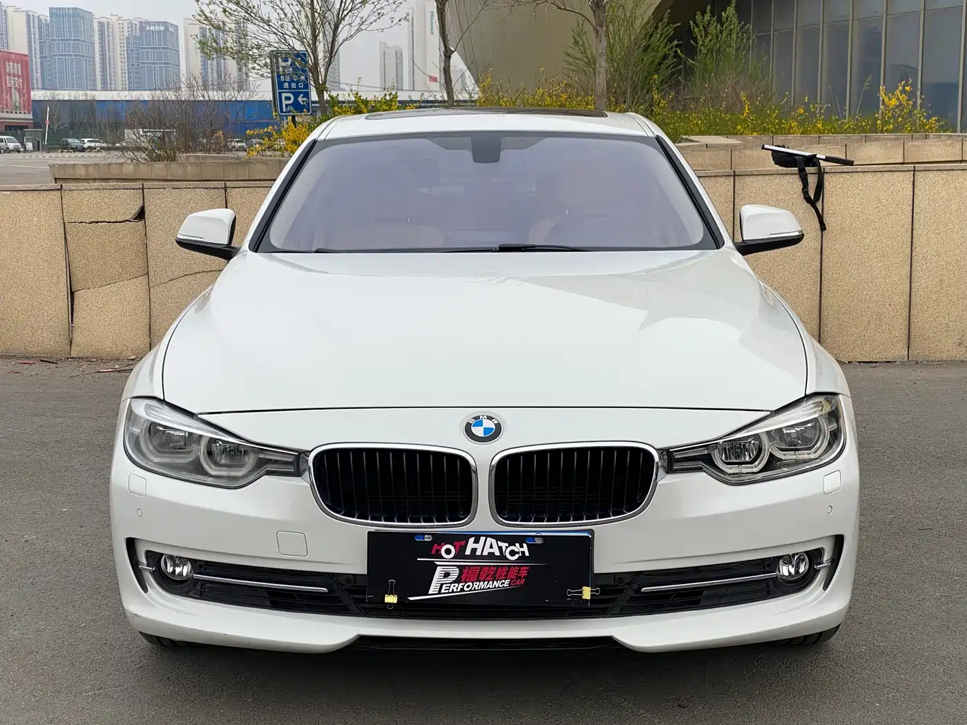 BMW 3 Series 2015 316Li Manual фото 2