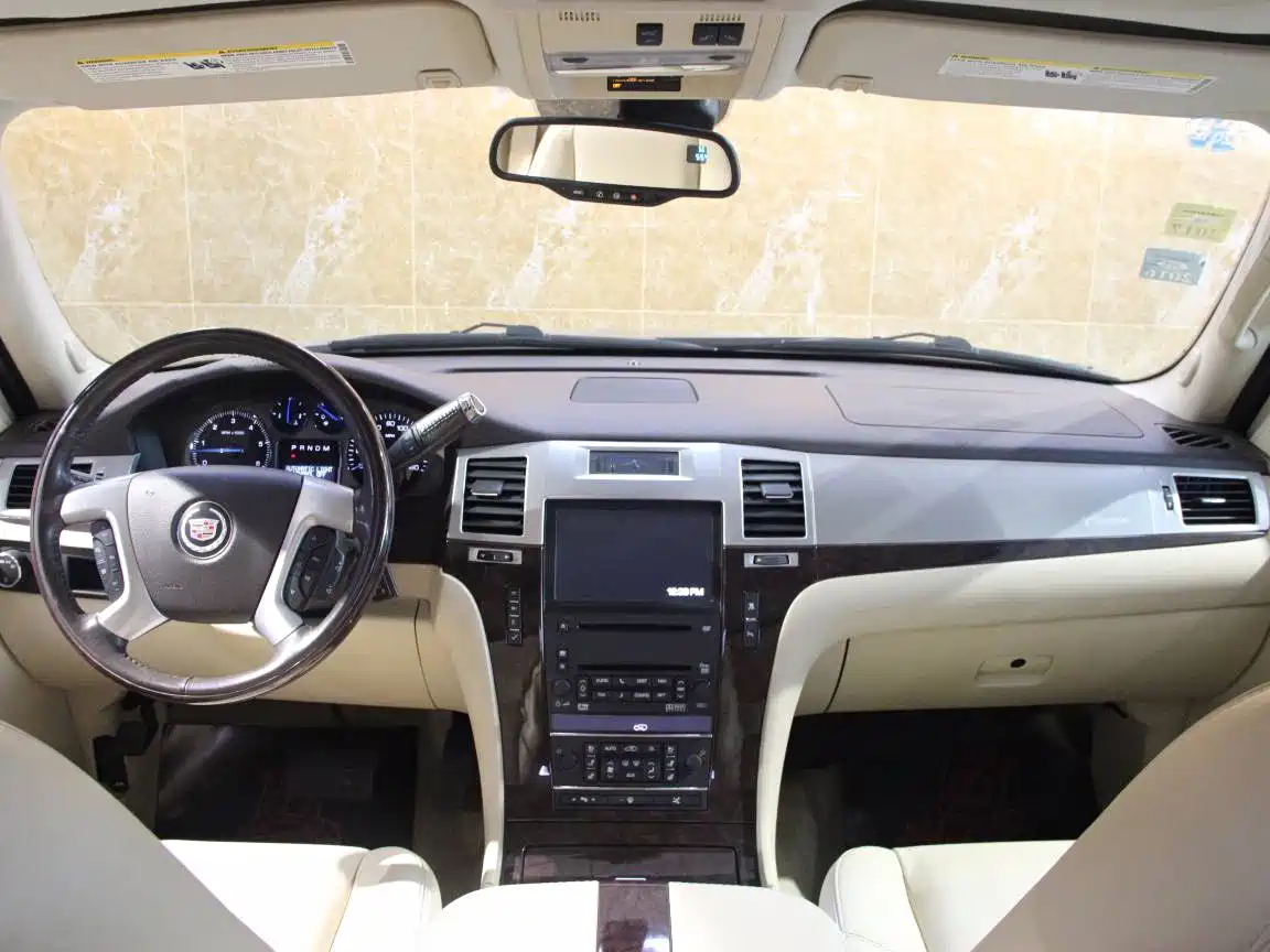 Cadillac Escalade 2008 6.2 AWD фото 8