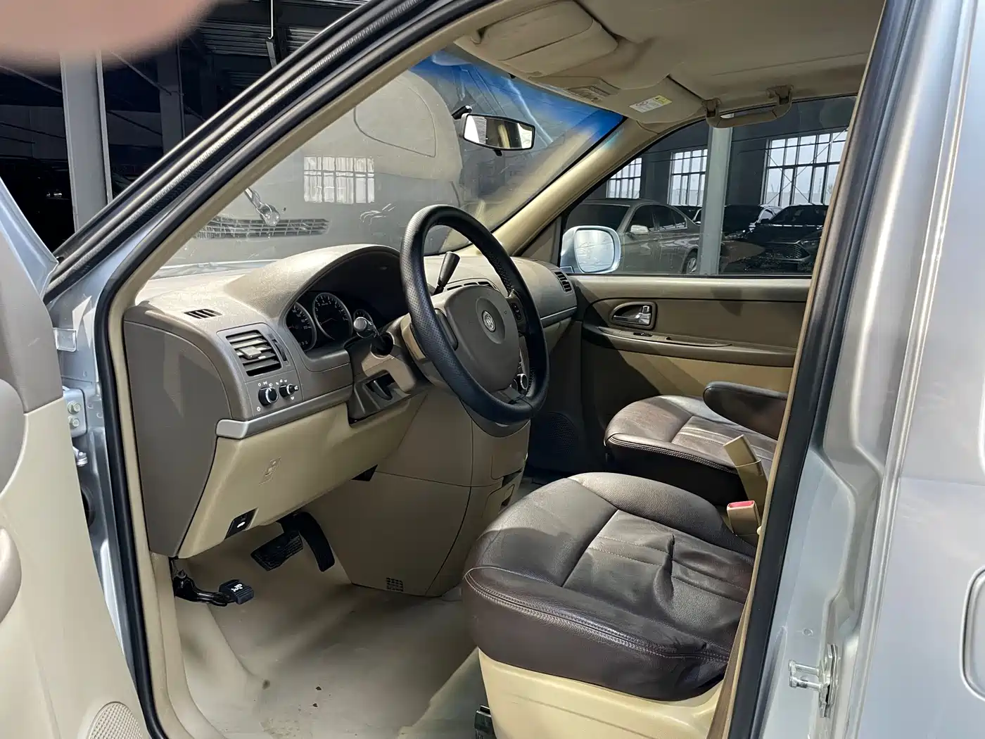 Buick GL8 2014 2.4L Classic Edition фото 7