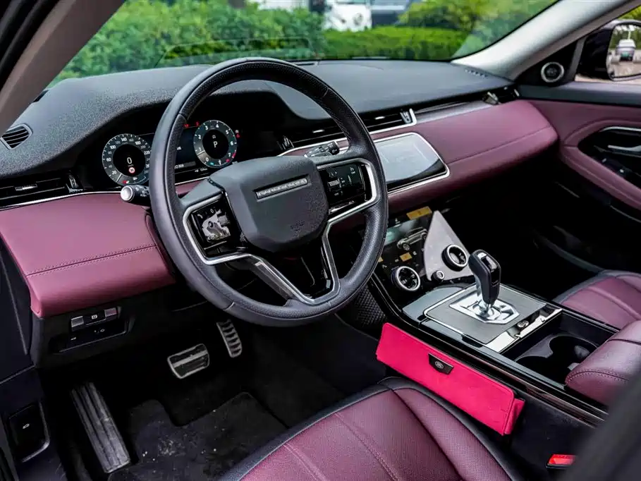Land Rover Range Rover Evoque 2023 Range Rover Evoque L 249PS Luxury Edition фото 13