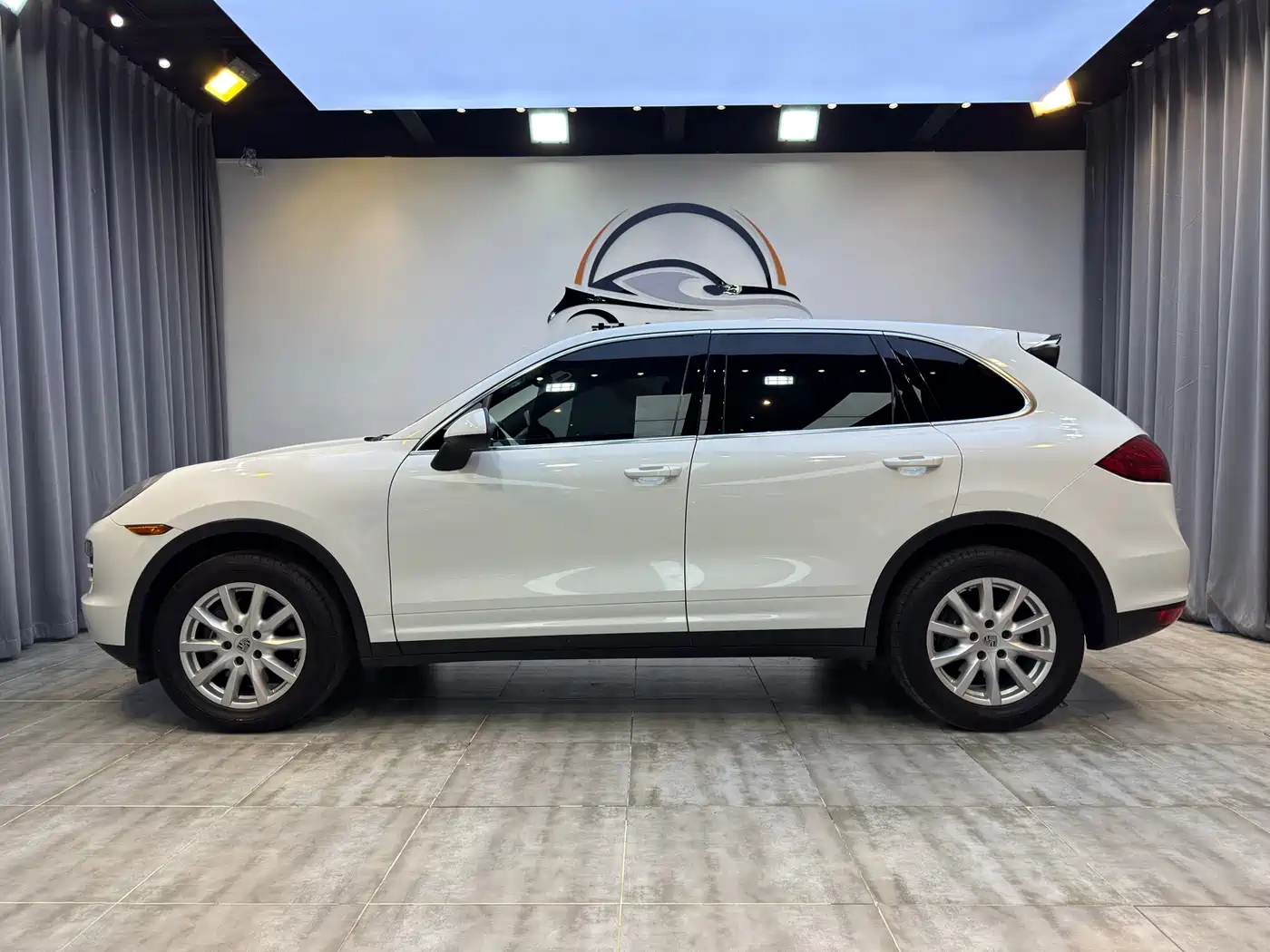 Photo 4 - Porsche Cayenne