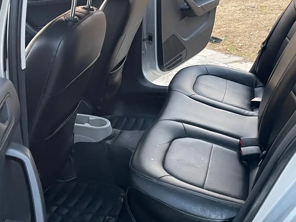 Škoda Rapid 2016 1.6L Automatic Forward Edition фото 7