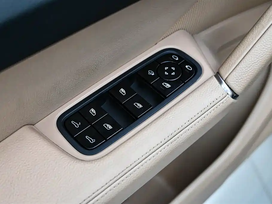 Porsche Cayenne 2018 Cayenne 3.0T фото 17