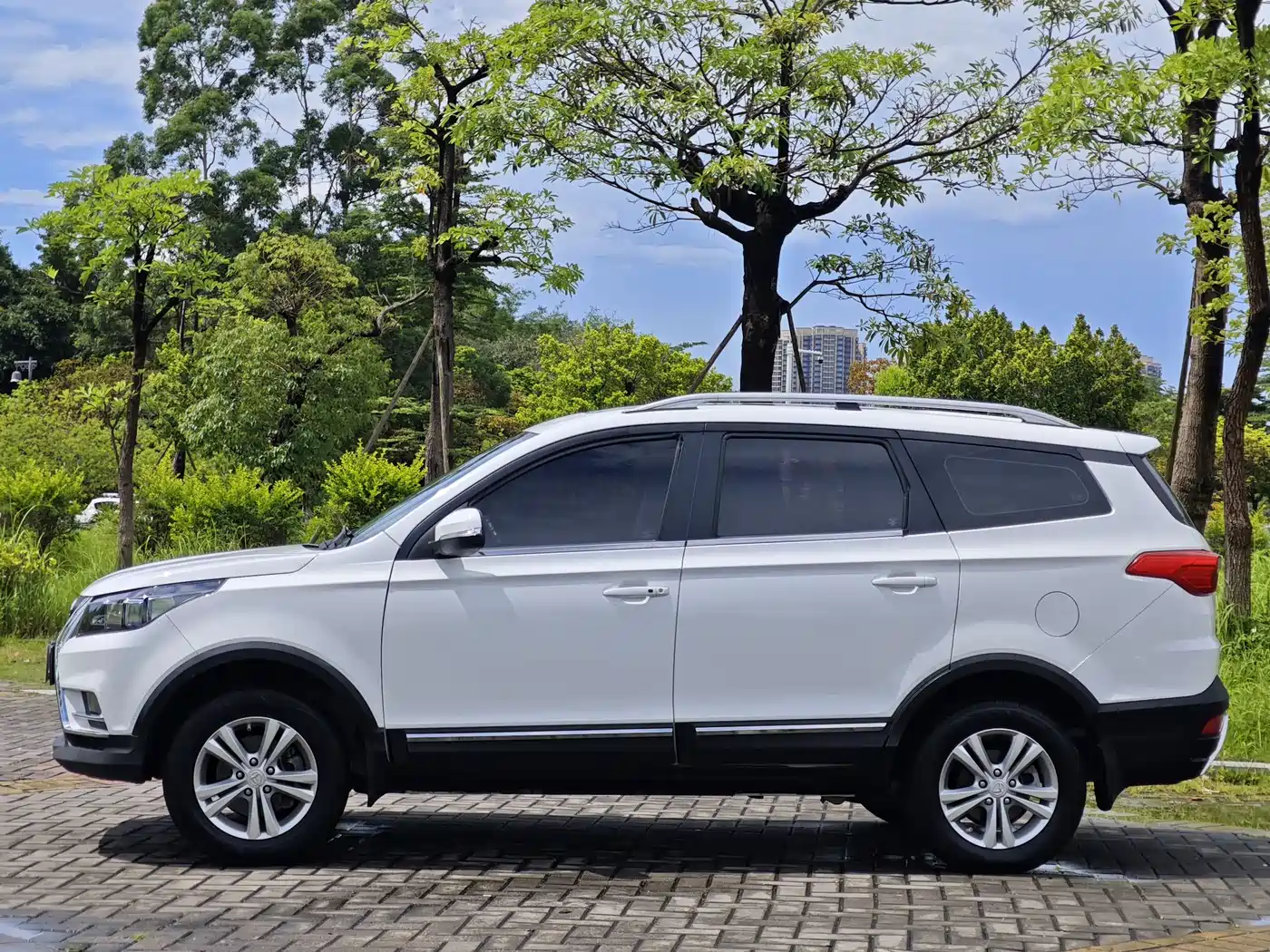 BAIC Huansu S3 2018 2016 S3L 1.5L Manual Premium