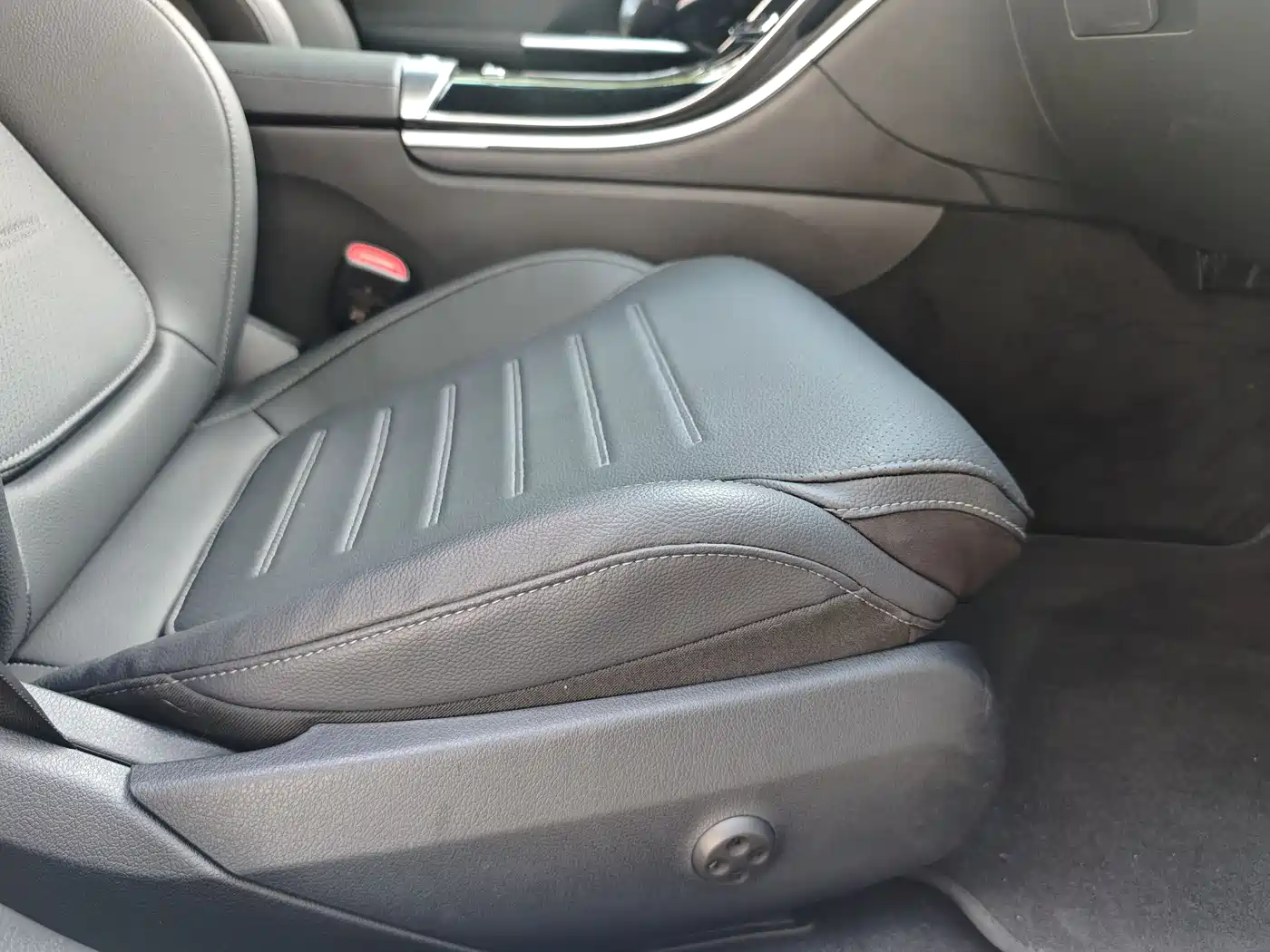 Mercedes-Benz C-Class 2024 C 260 L Sport фото 14