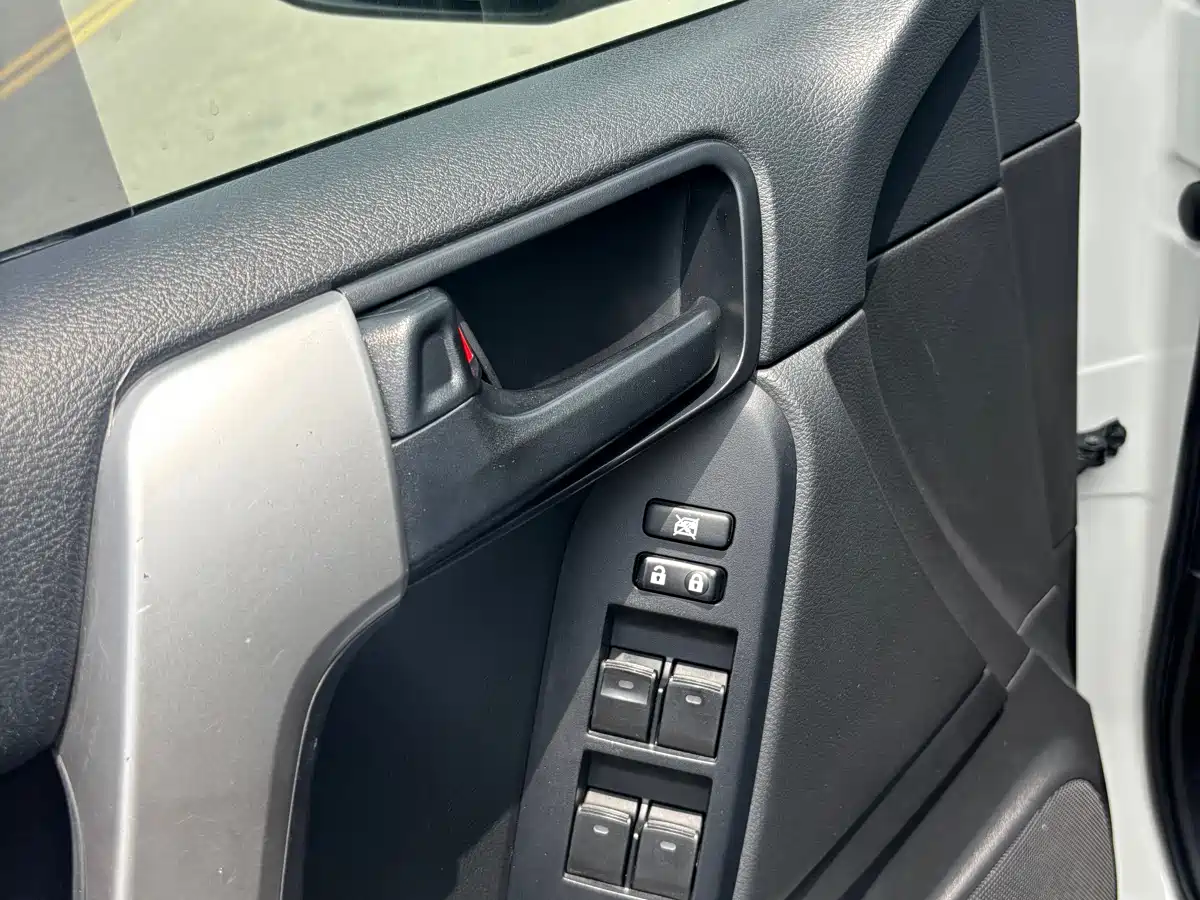 Toyota Prado 2018 3.5L Auto SX фото 7