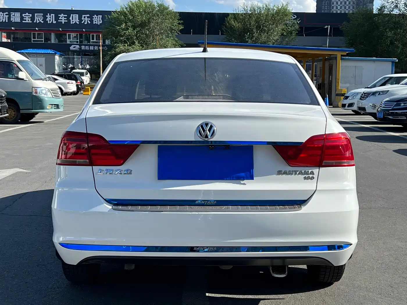 Volkswagen Santana 2016 1.6L Manual Trend Edition фото 7