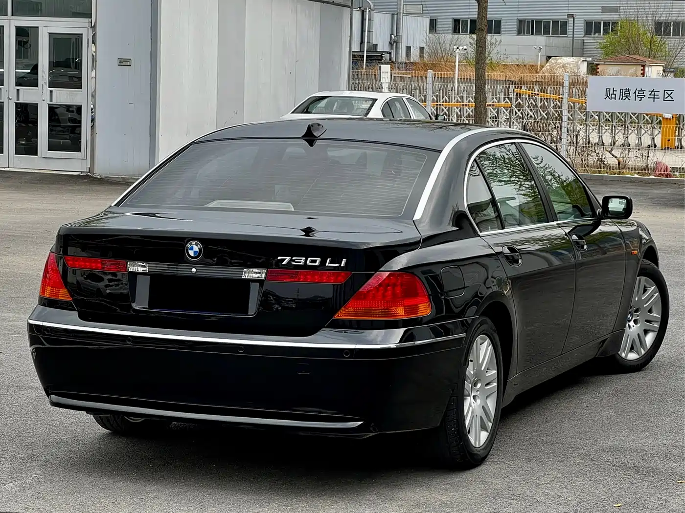 BMW 7 Series 2004 730Li фото 2