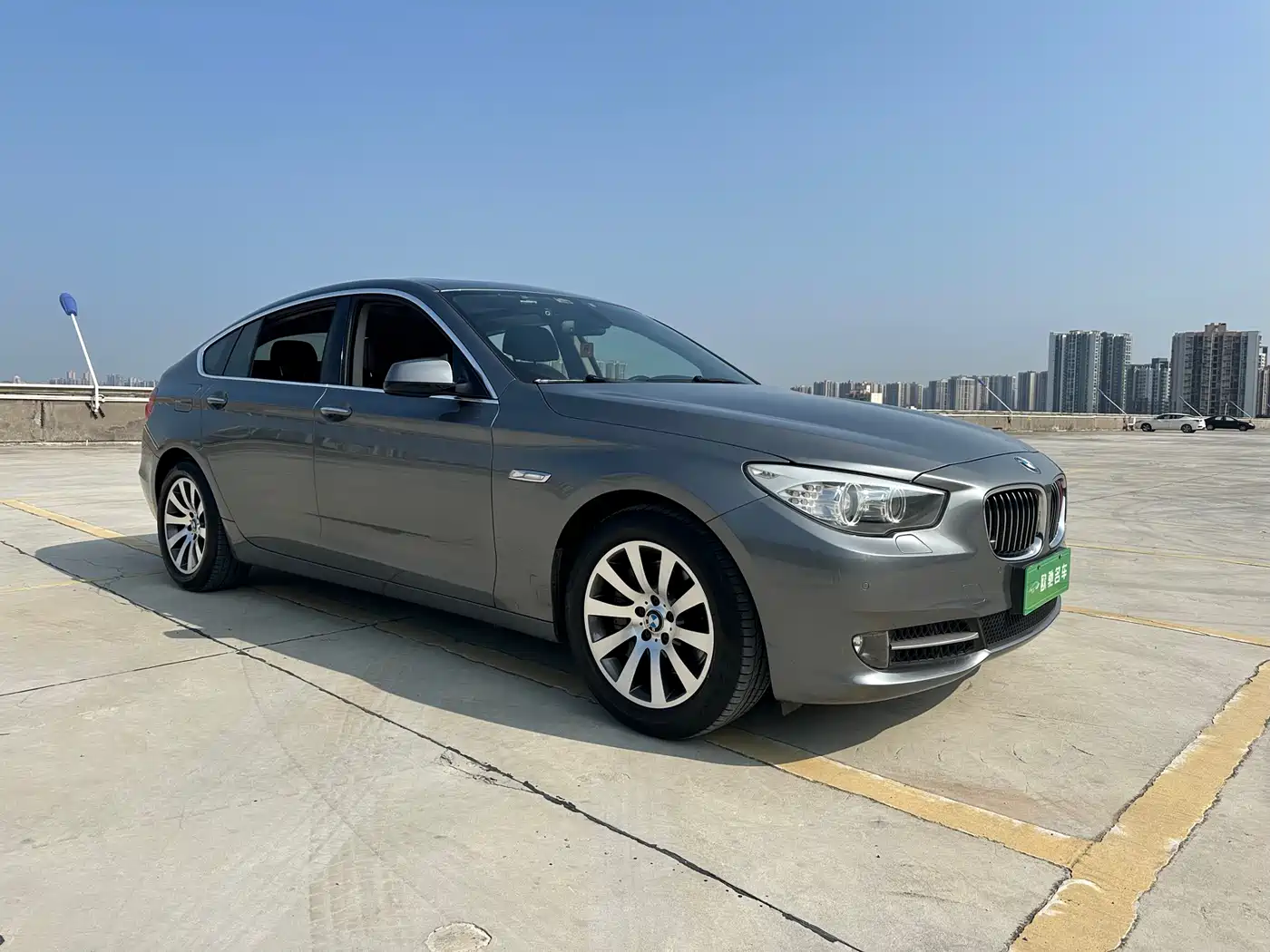 BMW 5 Series GT 2011 535i Elegance фото 3