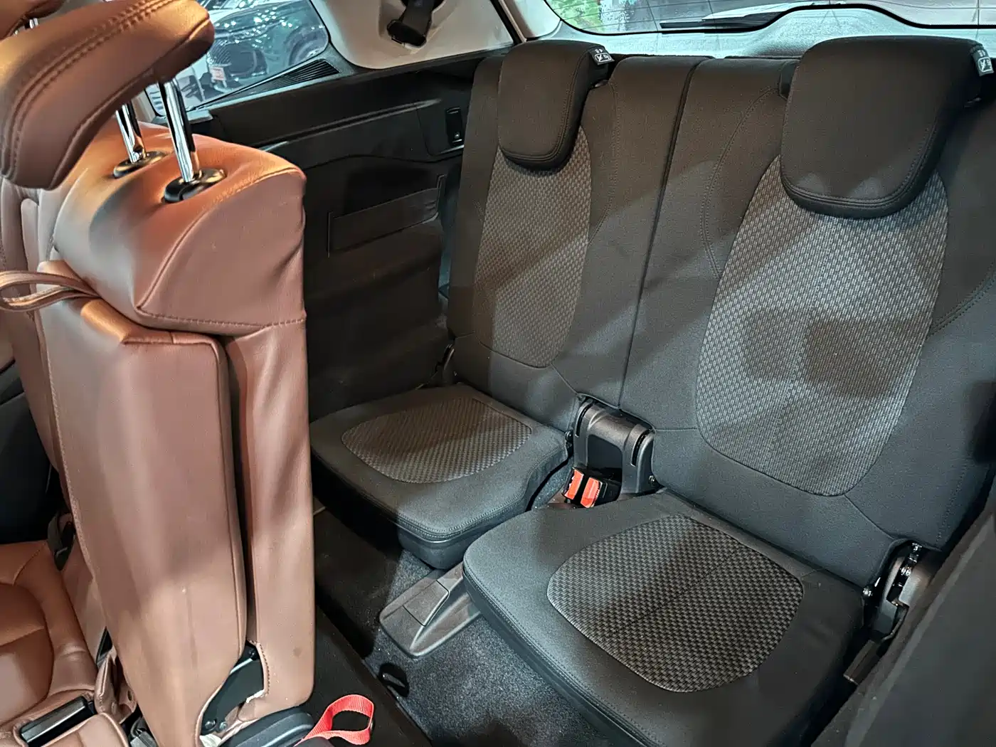 BMW 2 Series Gran Tourer 2015 218i Leading фото 13