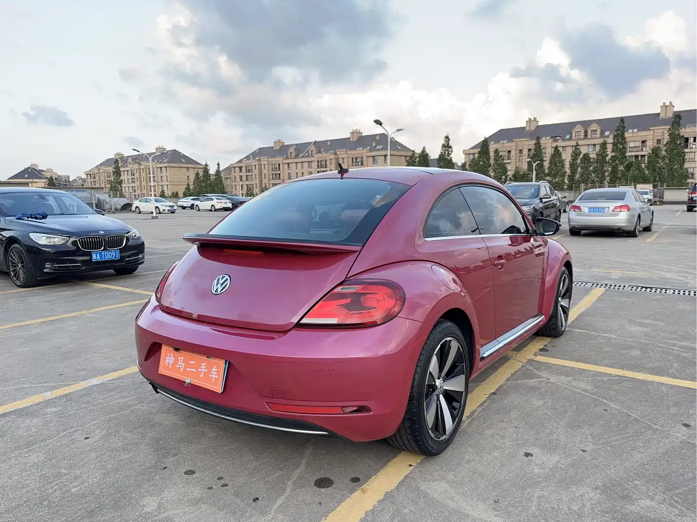 Volkswagen Beetle 2017 180TSI Pink Edition фото 6