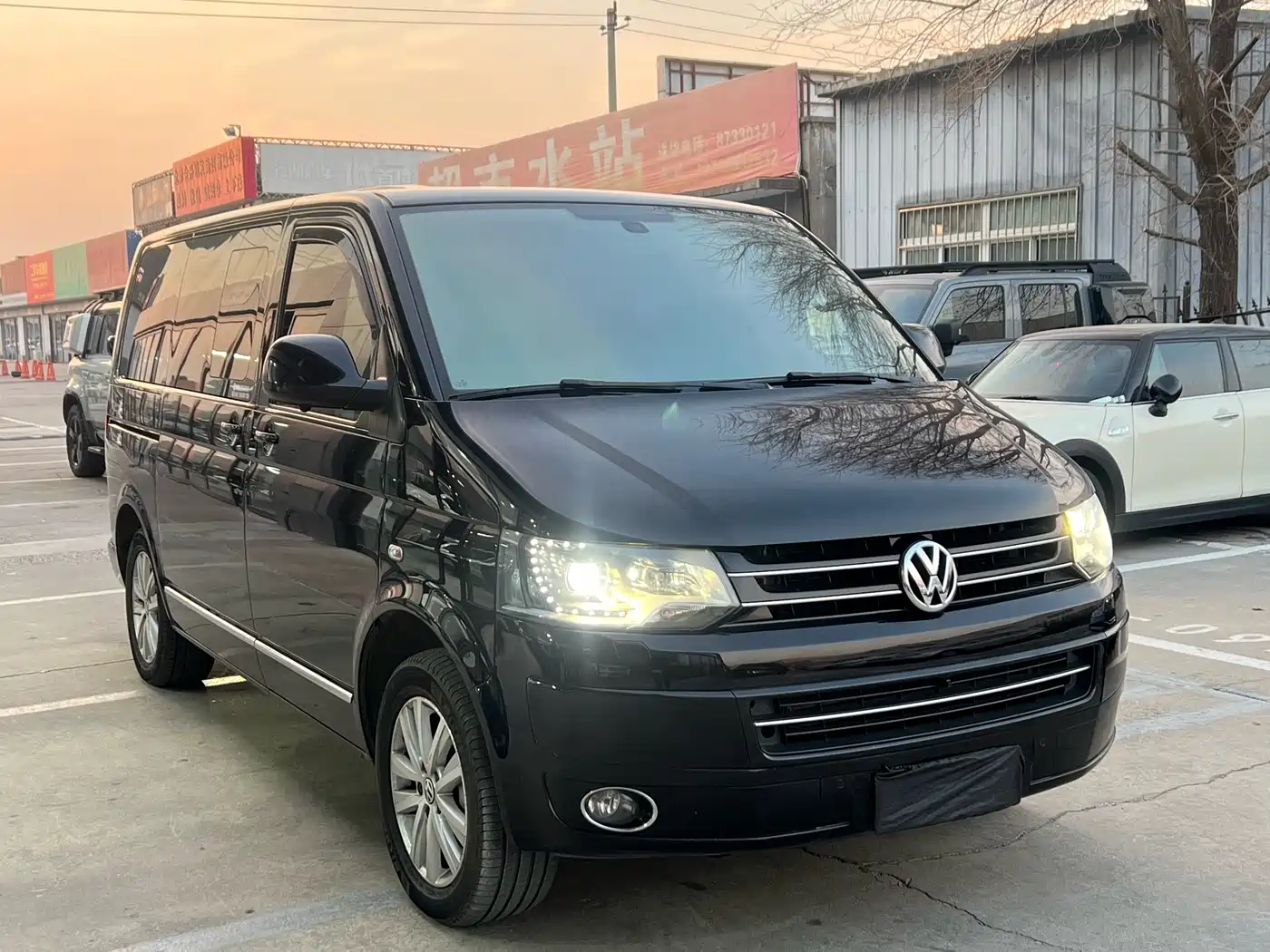 Volkswagen Multivan 2015 2.0TSI AWD 65th Anniversary Limited Edition фото 3