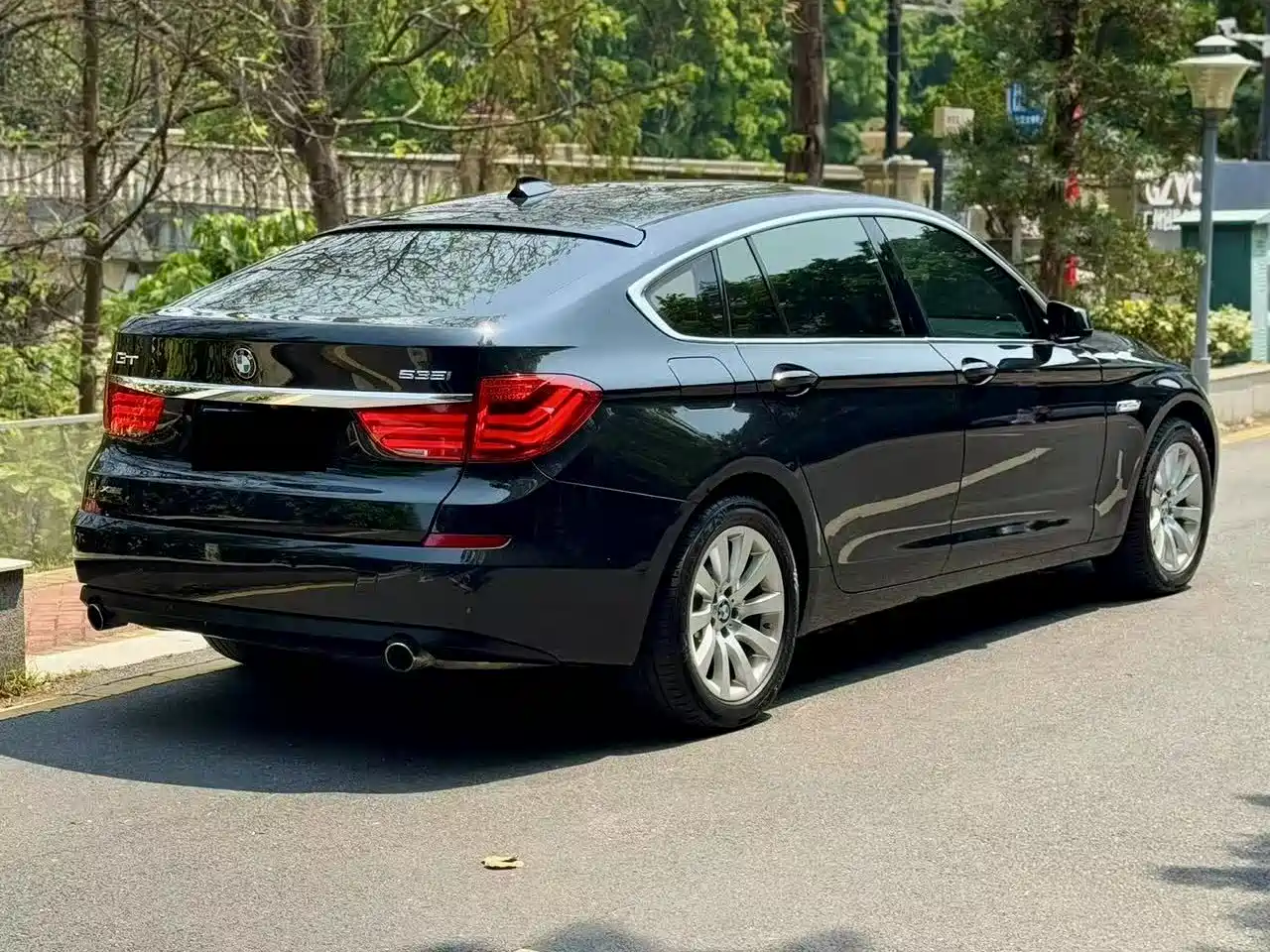 BMW 5 Series GT 2013 535i xDrive Luxury фото 16