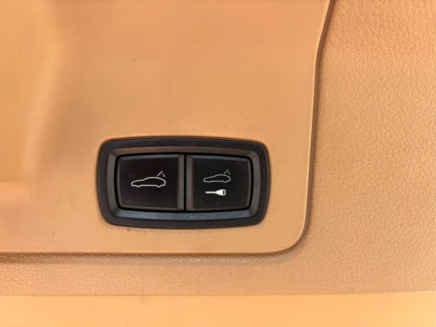 Porsche Panamera 2014 Panamera 4 3.0T фото 21