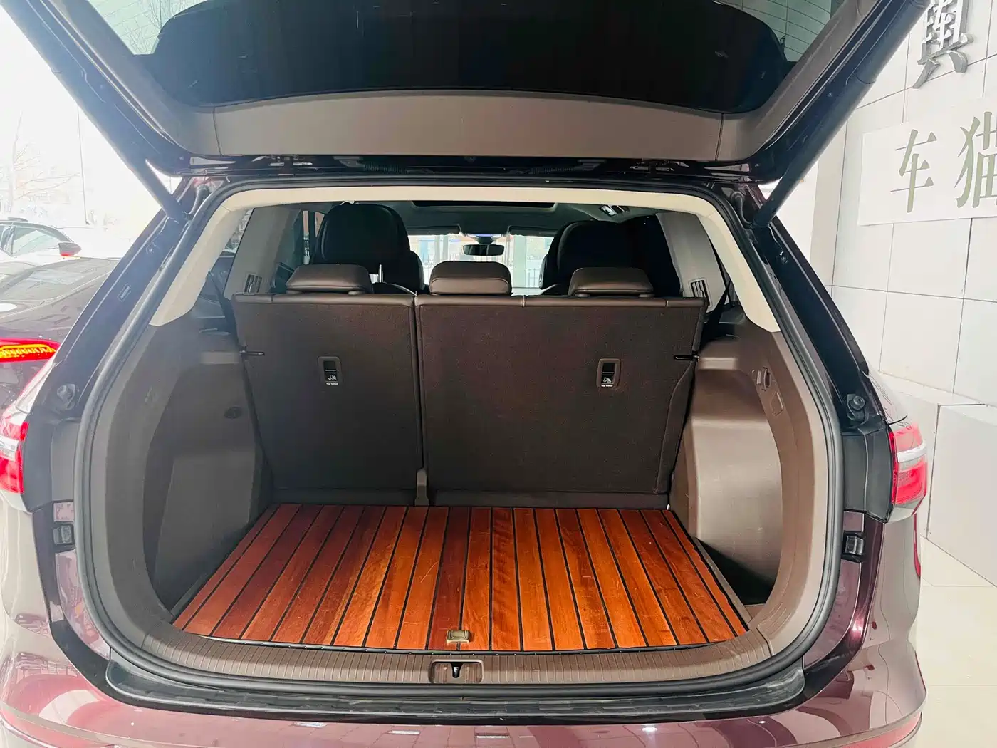 Volkswagen Viloran 2020 380TSI Premium фото 19