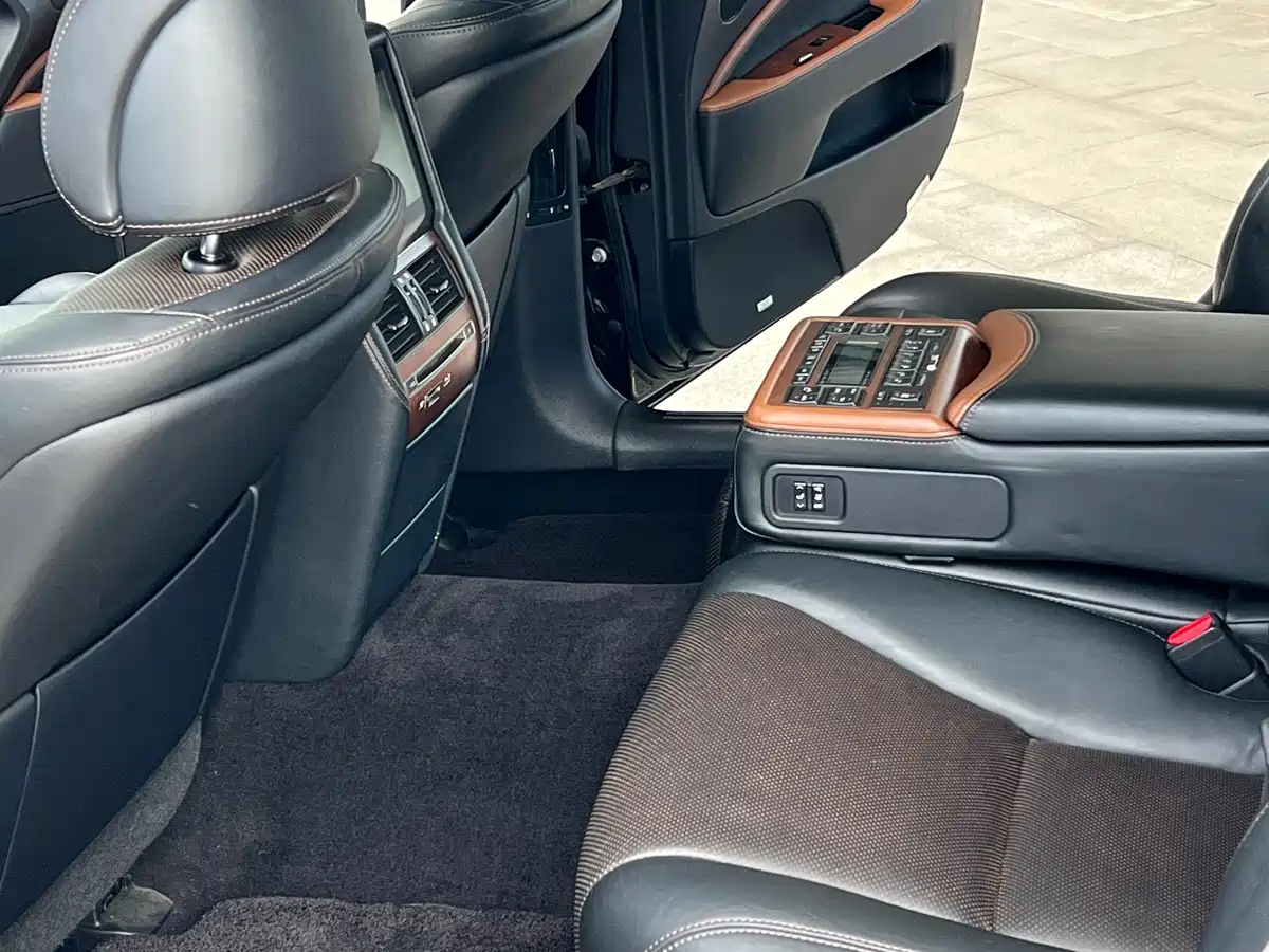 Lexus LS 2013 460L Luxury Edition фото 26