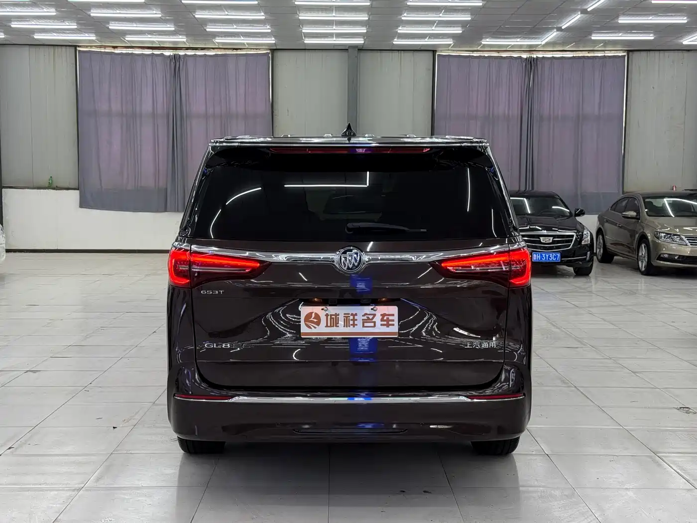 Buick GL8 2021 ES Landlord 653T Premium фото 12