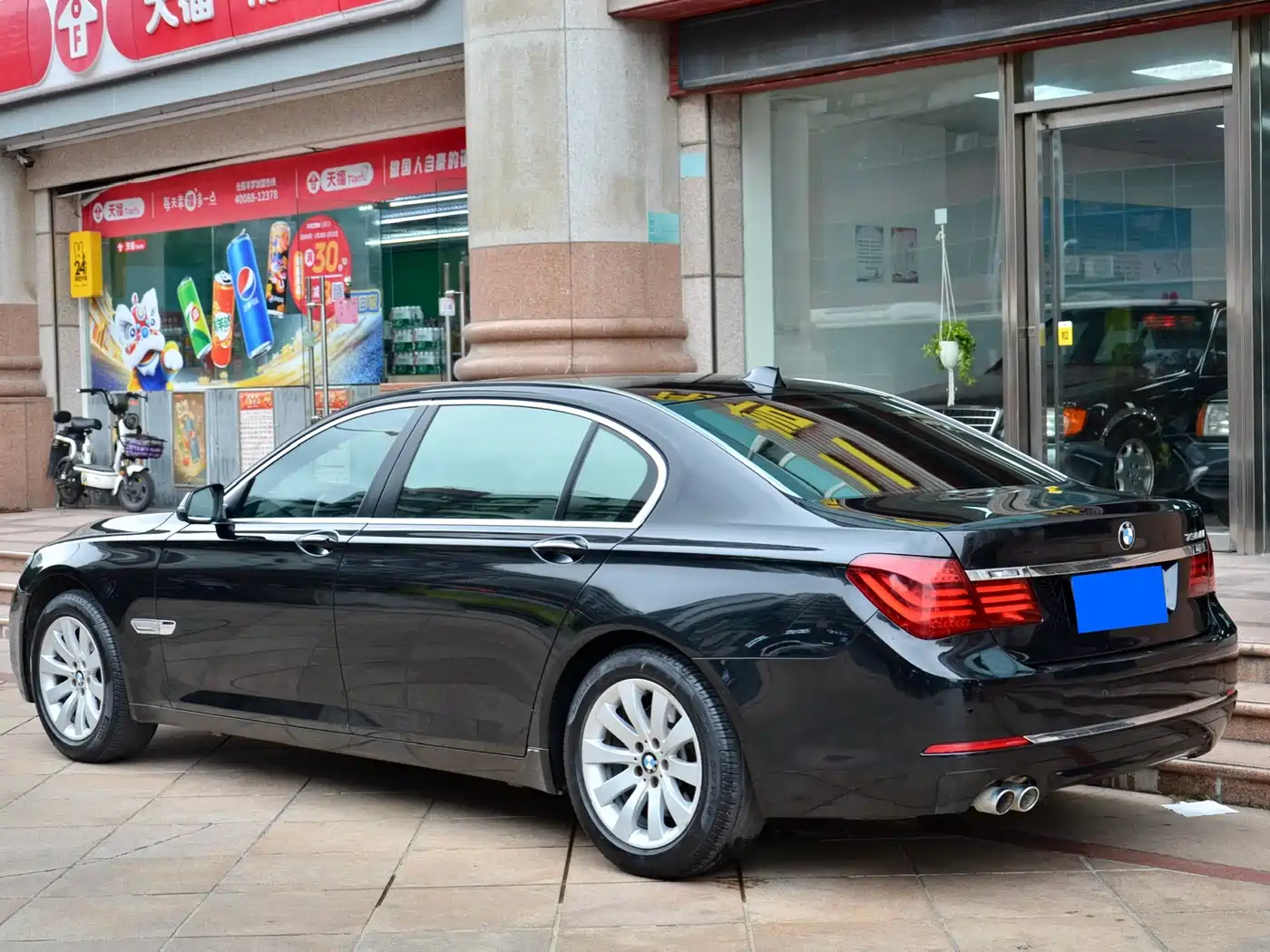 BMW 7 Series 2013 Model 730Li Luxury фото 5