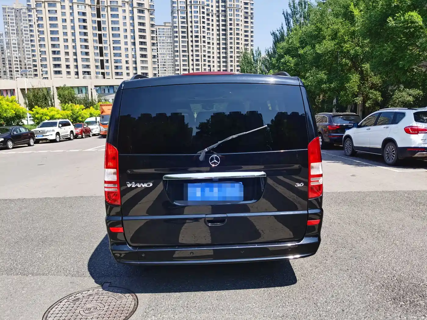 Mercedes-Benz Viano 2013 Model 3.0L Navigation Edition фото 7