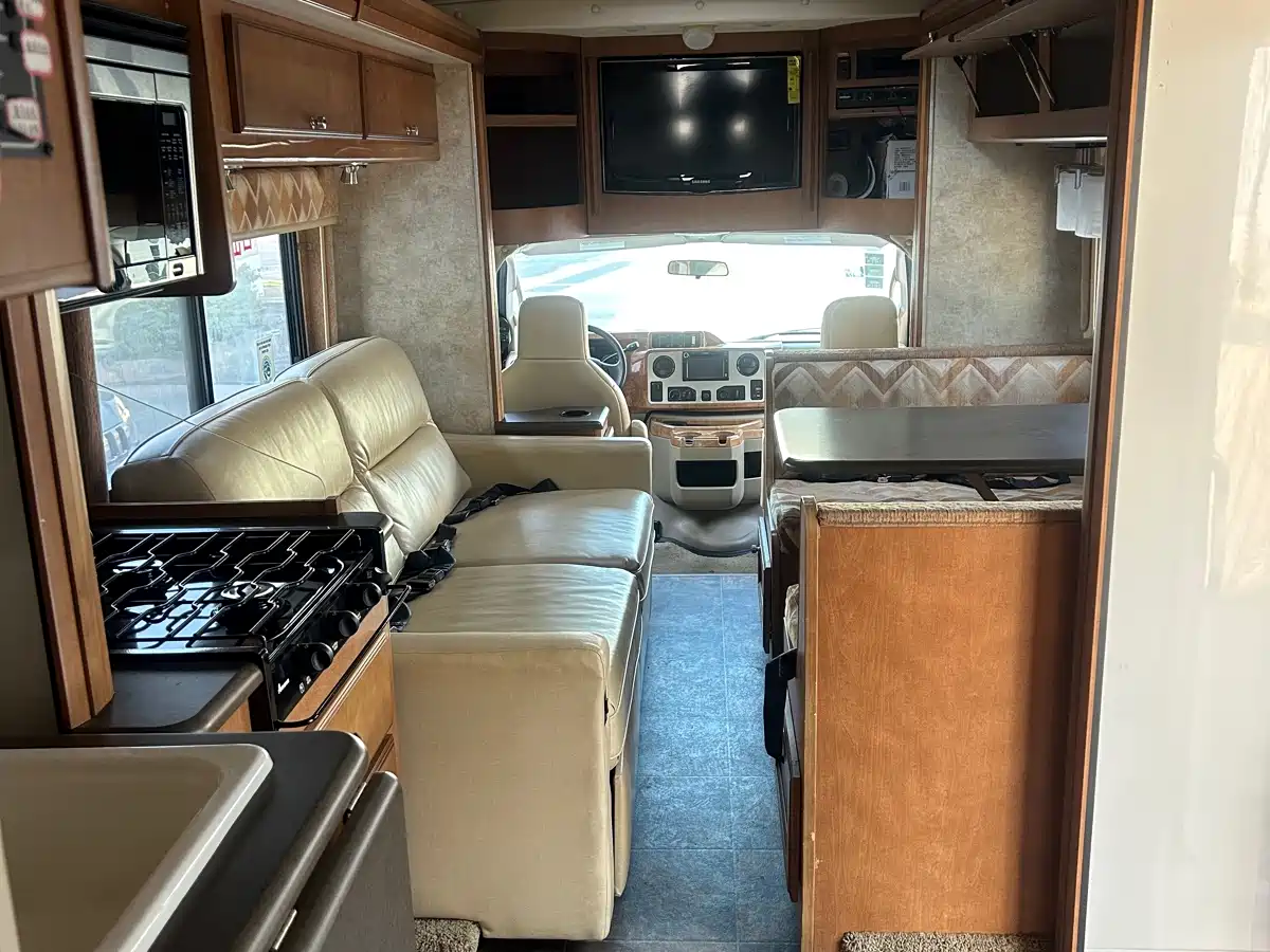 Ford E350 2011 5.4L Platinum Limited Edition фото 15