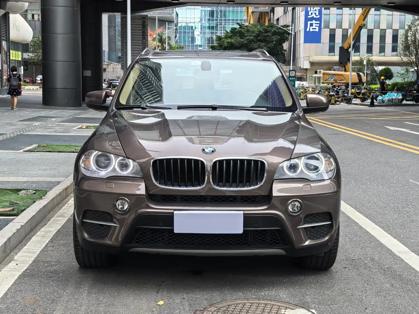 BMW X5 (Import) 2011 xDrive35i Leading Edition фото 21