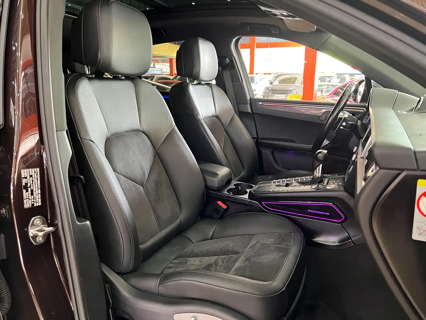 Porsche Macan 2018 Macan 2.0T фото 16