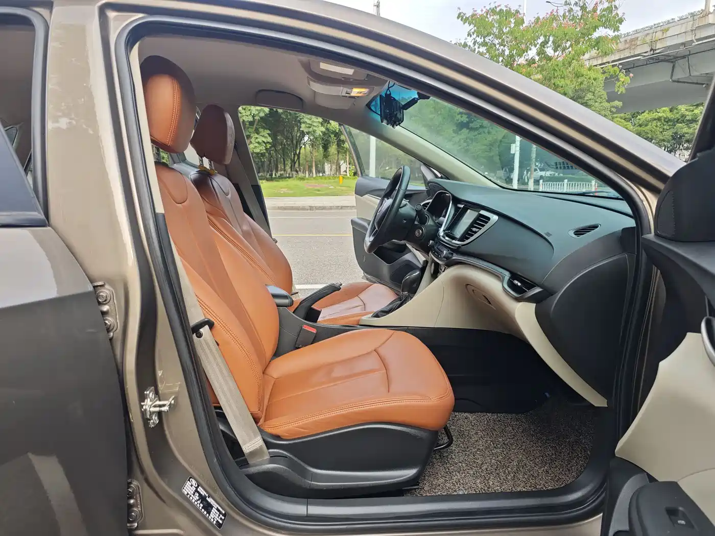 Buick Excelle 2015 15N Automatic Progressive фото 16